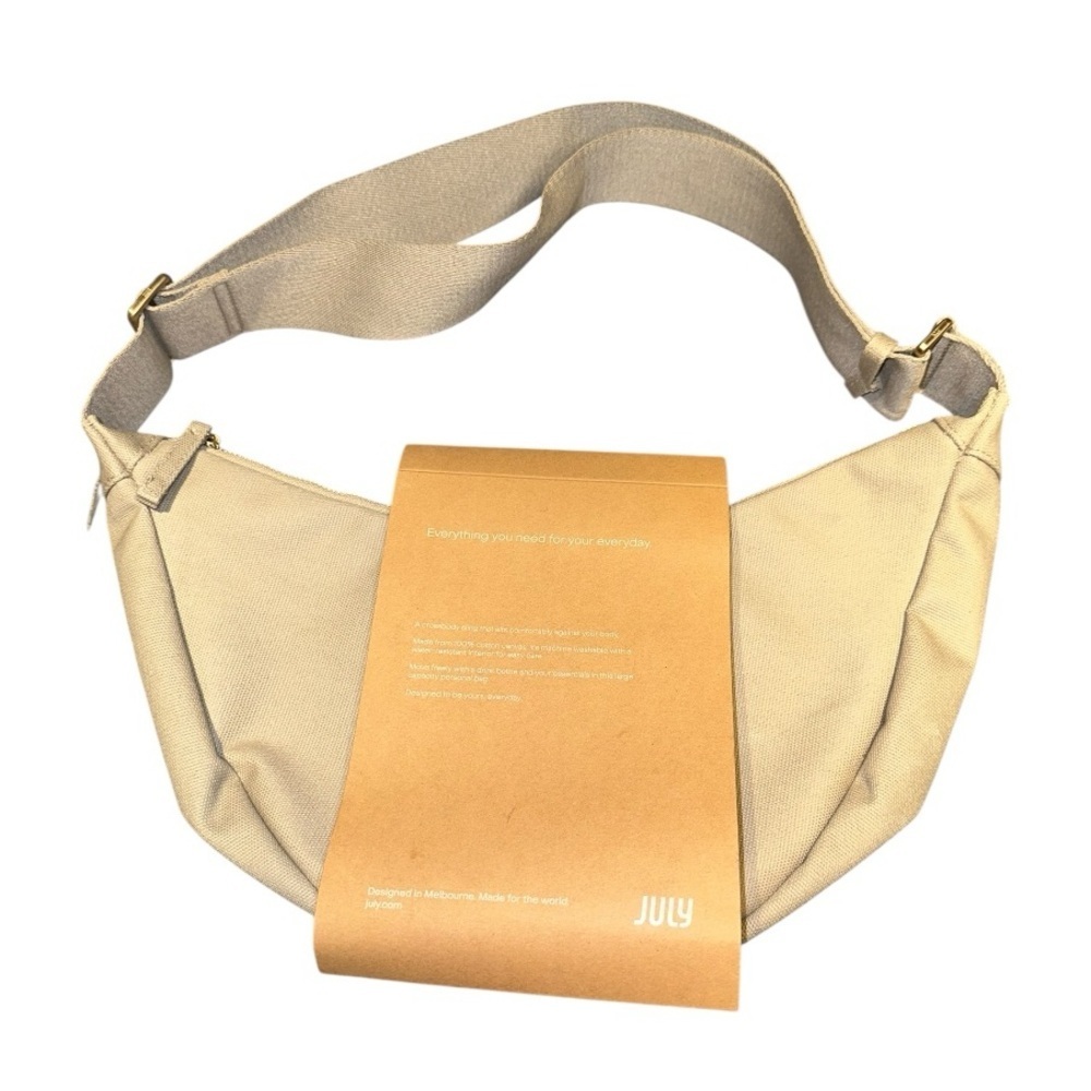 Elegant Cream Shoulder Bag — image 5 of 8